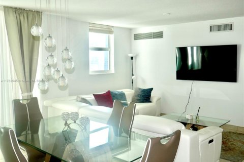 Купить кондоминиум в Майами, Флорида 3 комнаты, 103.77м2, № 1716252 - фото 12