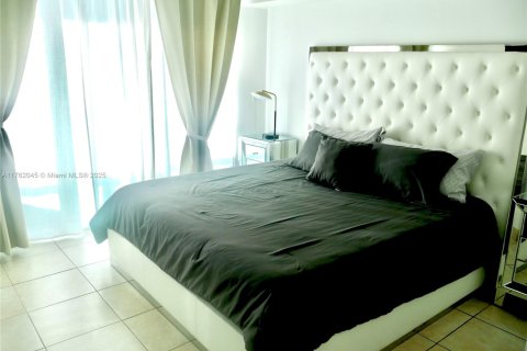 Купить кондоминиум в Майами, Флорида 3 комнаты, 103.77м2, № 1716252 - фото 17