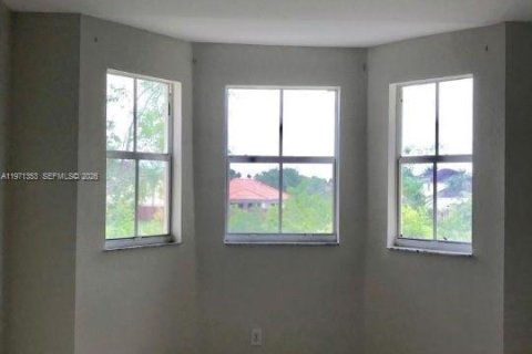 Condominio en venta en Homestead, Florida, 3 dormitorios, 109.81 m2 № 2032145 - foto 3