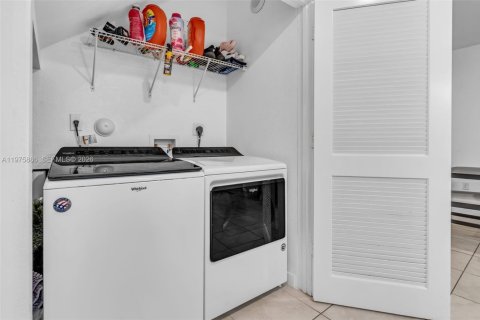 Townhouse in Homestead, Florida 3 bedrooms № 2042908 - photo 10