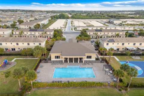 Townhouse in Homestead, Florida 3 bedrooms № 2042908 - photo 24