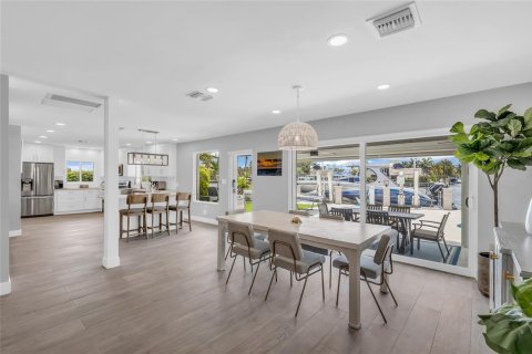 Villa ou maison à vendre à Pompano Beach, Floride: 3 chambres, 219.99 m2 № 2250353 - photo 19