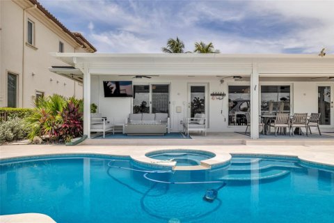 Villa ou maison à vendre à Pompano Beach, Floride: 3 chambres, 219.99 m2 № 2250353 - photo 6