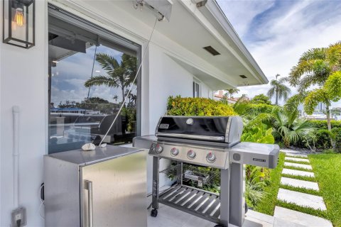 Villa ou maison à vendre à Pompano Beach, Floride: 3 chambres, 219.99 m2 № 2250353 - photo 13