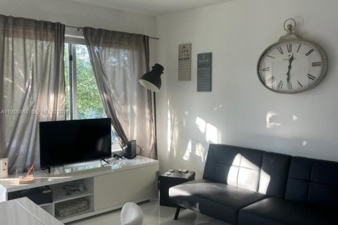 Copropriété à vendre à Miami Beach, Floride: 1 chambre, 38.09 m2 № 1996581 - photo 5