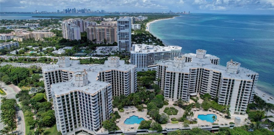 Condo à Key Biscayne, Floride, 3 chambres  № 2023007