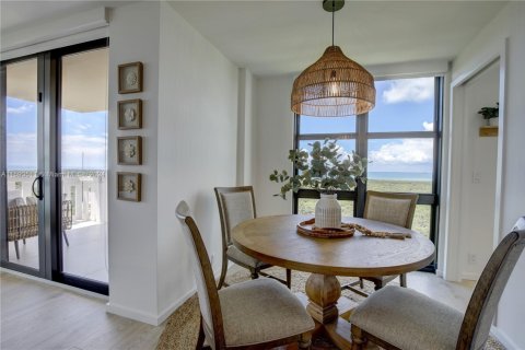 Copropriété à louer à Key Biscayne, Floride: 3 chambres, 165.55 m2 № 2023007 - photo 12