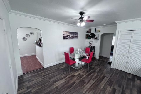 Casa en venta en West Palm Beach, Florida, 4 dormitorios, 140.28 m2 № 2336565 - foto 25