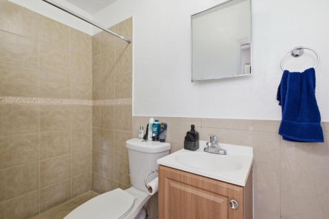 Casa en venta en West Palm Beach, Florida, 4 dormitorios, 140.28 m2 № 2336565 - foto 11