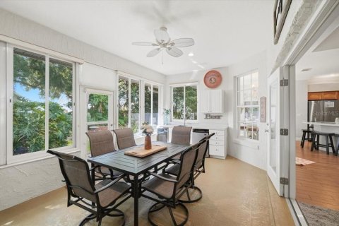 Casa en venta en Winter Haven, Florida, 4 dormitorios, 237.09 m2 № 2199505 - foto 28