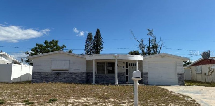 Villa ou maison à Holiday, Floride 2 chambres, 93.27 m2 № 2149907