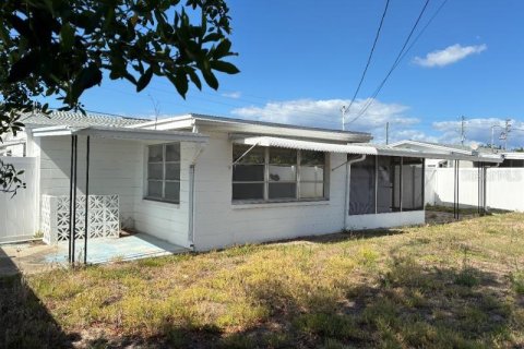 Villa ou maison à vendre à Holiday, Floride: 2 chambres, 93.27 m2 № 2149907 - photo 10