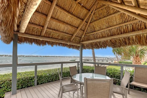Condo in West Palm Beach, Florida, 2 bedrooms  № 2084181 - photo 18