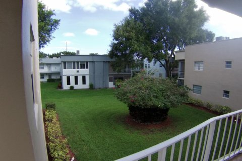 Copropriété à louer à Delray Beach, Floride: 2 chambres, 84.26 m2 № 1229167 - photo 1