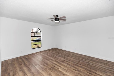 Casa en venta en Deltona, Florida, 4 dormitorios, 176.14 m2 № 1828394 - foto 17