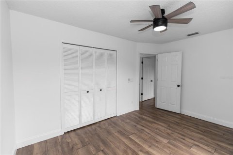 Casa en venta en Deltona, Florida, 4 dormitorios, 176.14 m2 № 1828394 - foto 18