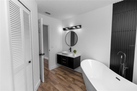 Casa en venta en Deltona, Florida, 4 dormitorios, 176.14 m2 № 1828394 - foto 6