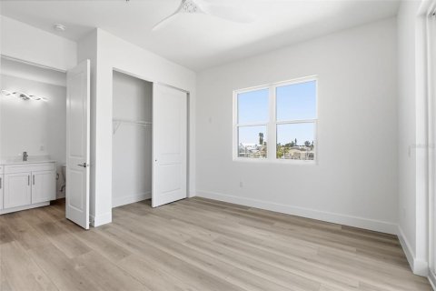 Copropriété à vendre à Madeira Beach, Floride: 3 chambres, 140.47 m2 № 2371693 - photo 27