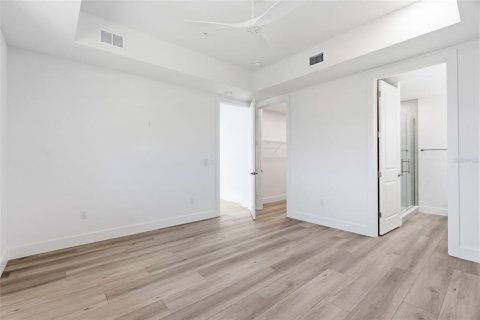 Copropriété à vendre à Madeira Beach, Floride: 3 chambres, 140.47 m2 № 2371693 - photo 21