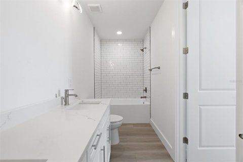 Copropriété à vendre à Madeira Beach, Floride: 3 chambres, 140.47 m2 № 2371693 - photo 29
