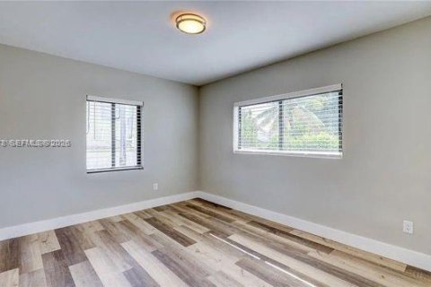 Снять в аренду виллу или дом в Майами, Флорида 2 спальни, 225.85м2, № 2005545 - фото 5