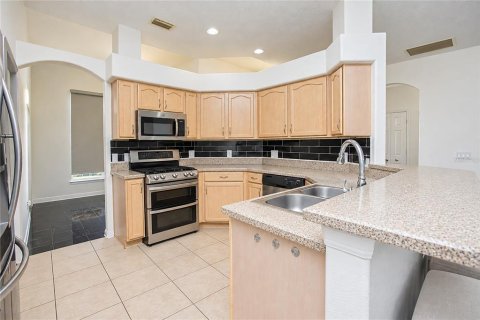 Villa ou maison à vendre à Kissimmee, Floride: 3 chambres, 170.85 m2 № 2419374 - photo 15