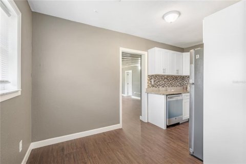 Casa en alquiler en Tampa, Florida, 3 dormitorios, 100.71 m2 № 1895037 - foto 6