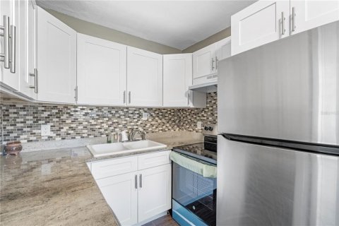 Casa en alquiler en Tampa, Florida, 3 dormitorios, 100.71 m2 № 1895037 - foto 7