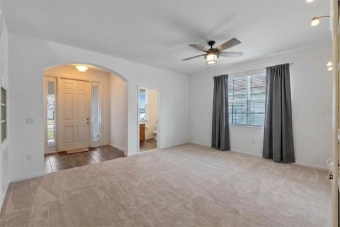 Villa ou maison à vendre à Clermont, Floride: 4 chambres, 288.74 m2 № 2339678 - photo 10
