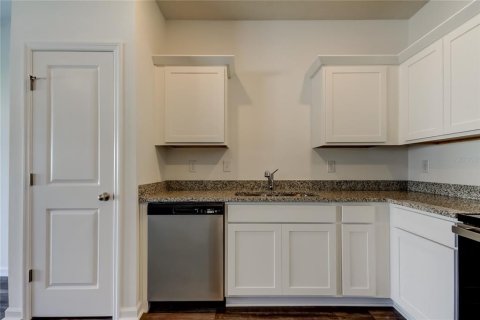 Снять в аренду таунхаус в Дейд-Сити, Флорида 5 комнат, 128.76м2, № 1827982 - фото 6