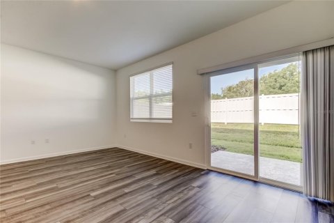 Снять в аренду таунхаус в Дейд-Сити, Флорида 5 комнат, 128.76м2, № 1827982 - фото 5