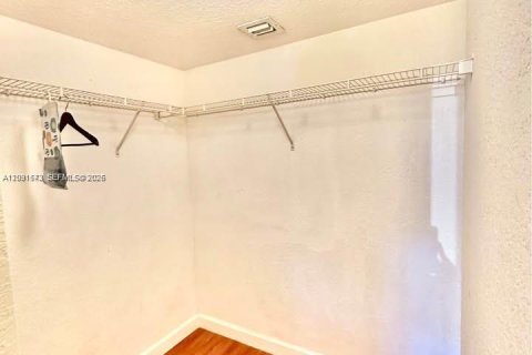 Condominio en alquiler en Fort Lauderdale, Florida, 1 dormitorio, 58.06 m2 № 2078436 - foto 18