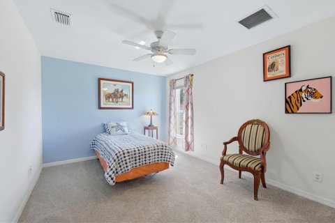 House in Port Charlotte, Florida 4 bedrooms, 208.01 sq.m. № 2418851 - photo 21
