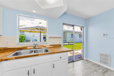 Copropriété à vendre à Seminole, Floride: 1 chambre, 59.46 m2 № 1813464 - photo 11