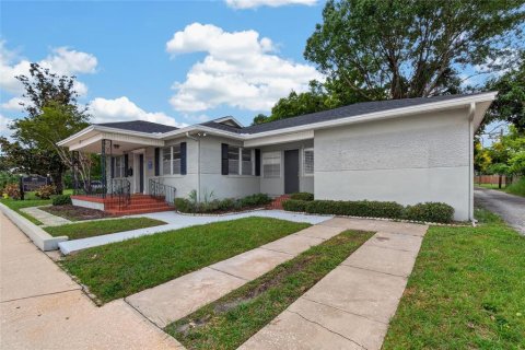 Immobilier commercial à Tampa, Floride 148.64 m2 № 2403473