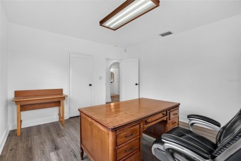 Commercial property in Tampa, Florida 148.64 sq.m. № 2403473 - photo 11