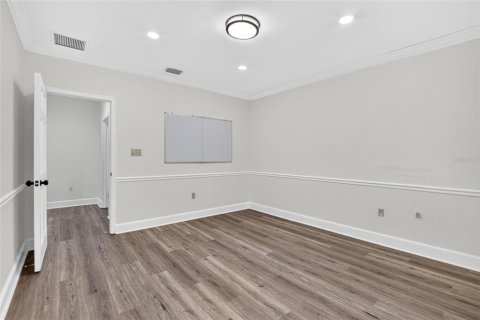 Commercial property in Tampa, Florida 148.64 sq.m. № 2403473 - photo 27