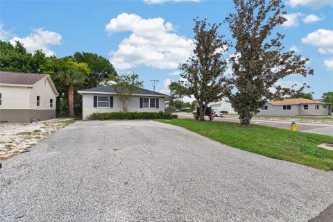 Commercial property in Tampa, Florida 148.64 sq.m. № 2403473 - photo 30