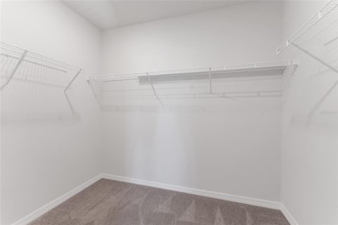 House in SUMMERS CAY in Thonotosassa, Florida 4 bedrooms, 200.85 sq.m. № 2232602 - photo 20