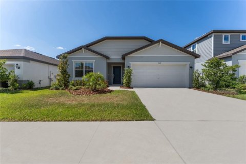 House in SUMMERS CAY in Thonotosassa, Florida 4 bedrooms, 200.85 sq.m. № 2232602 - photo 2