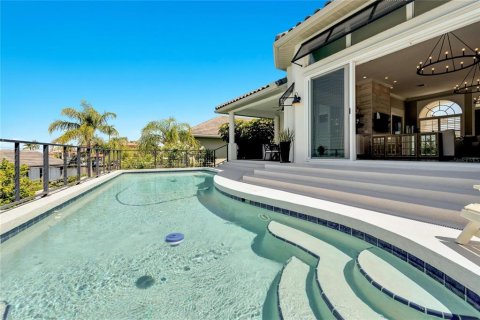 House in Apollo Beach, Florida 4 bedrooms, 270.44 sq.m. № 1881310 - photo 4
