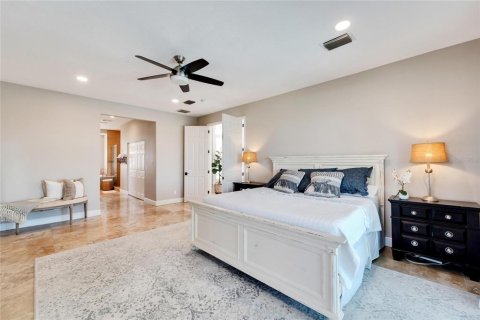 House in Apollo Beach, Florida 4 bedrooms, 270.44 sq.m. № 1881310 - photo 29