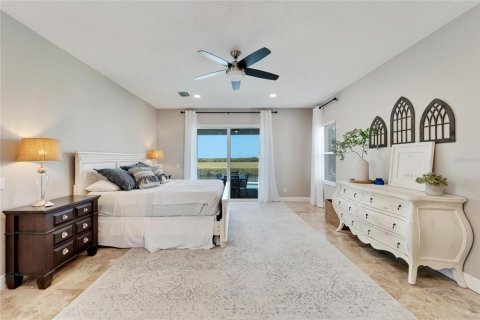 House in Apollo Beach, Florida 4 bedrooms, 270.44 sq.m. № 1881310 - photo 28