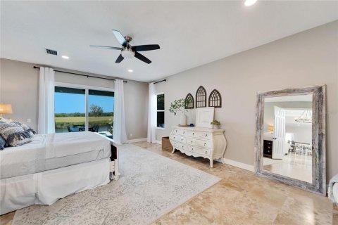 House in Apollo Beach, Florida 4 bedrooms, 270.44 sq.m. № 1881310 - photo 27