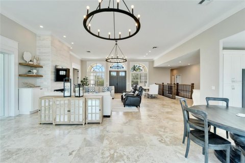 House in Apollo Beach, Florida 4 bedrooms, 270.44 sq.m. № 1881310 - photo 23