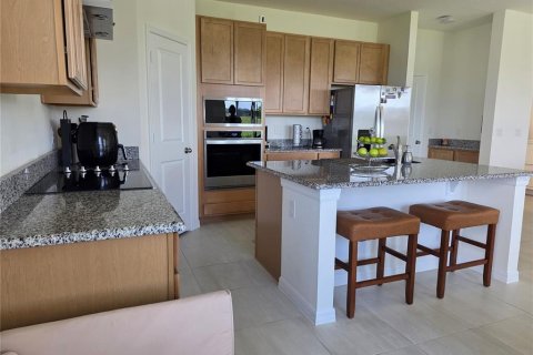 House in Kissimmee, Florida 4 bedrooms, 184.41 sq.m. № 1629646 - photo 17