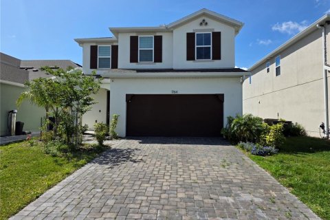 House in Kissimmee, Florida 4 bedrooms, 184.41 sq.m. № 1629646 - photo 1