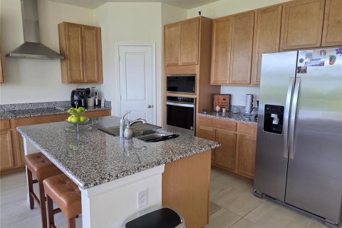 House in Kissimmee, Florida 4 bedrooms, 184.41 sq.m. № 1629646 - photo 15