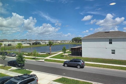 House in Kissimmee, Florida 4 bedrooms, 184.41 sq.m. № 1629646 - photo 4