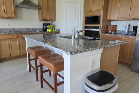 House in Kissimmee, Florida 4 bedrooms, 184.41 sq.m. № 1629646 - photo 13